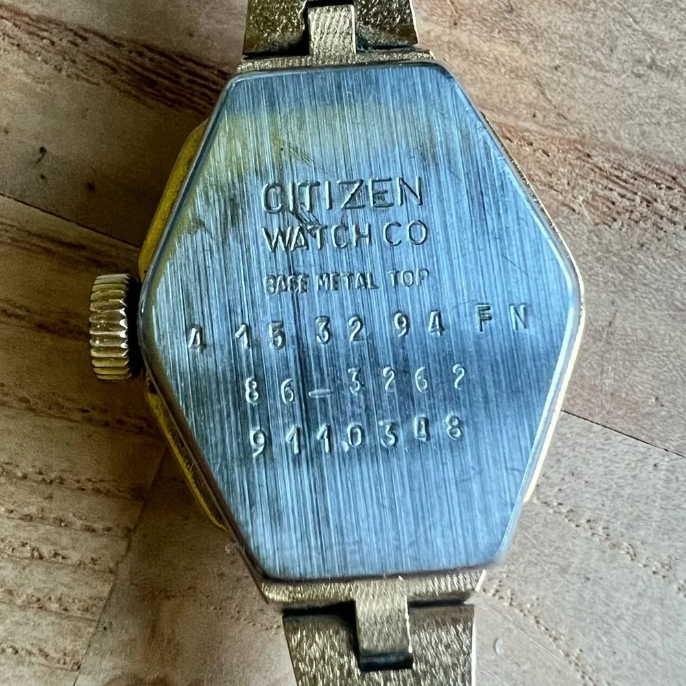 Vintage citizen ladies hexagonal gold tone winding mechanical dress watch